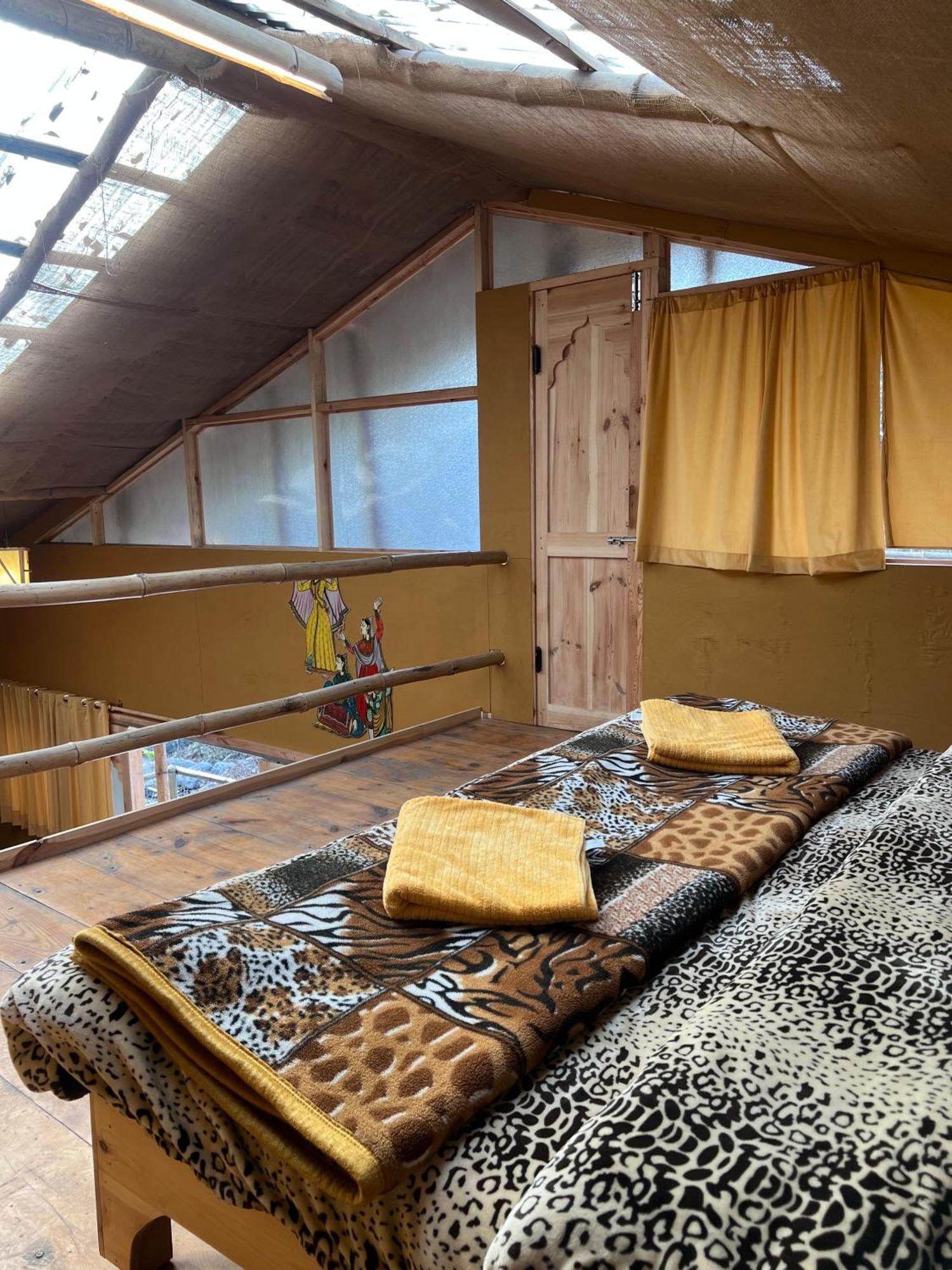 Notonmap - H2O House Apartment Chamba  Exterior photo